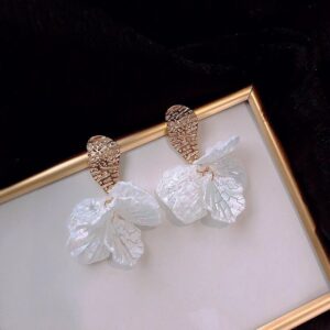 Christi Tasker Miami Coral Reef Venetian Glass Designer Earrings 347b83d1-066f-5e45-bff6-cf19a195ae52.jpg Beautifully handmade and handblown, these Coral Reef Venetian Glass Earrings are super lightweight and detailed. Each of the coral fans has movement yet they are delicate and light. Glass Designer Earrings, Coral Reef Venetian Glass Designer Earrings, fashion, miami