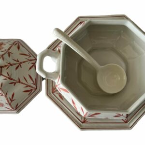 1970s Large Ceramic Soup Tureen Made for Jordan Marsh in Italy, 3 Pieces 288a1ecf-035a-5b9b-9033-d5311149e37f.jpg Ceramic