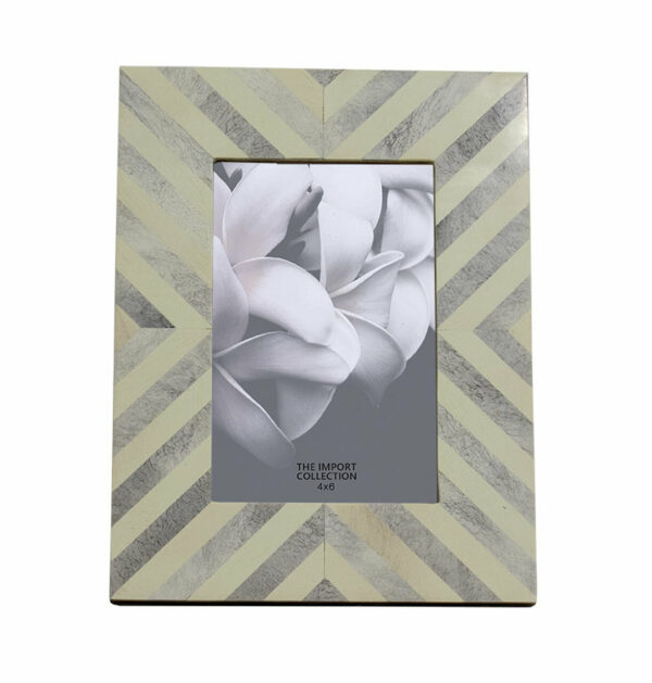 Arrow Frame 3aeabfc4-2752-5399-a759-58beccb462c2.jpg Frame,Arrow Frame