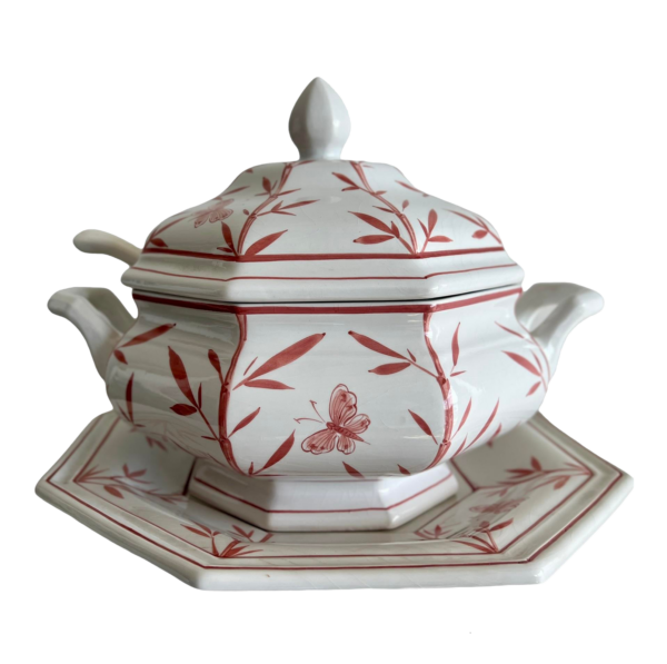 1970s Large Ceramic Soup Tureen Made for Jordan Marsh in Italy, 3 Pieces 60e203eb-d11c-5d87-bd47-79d9de1b55ce.png Ceramic