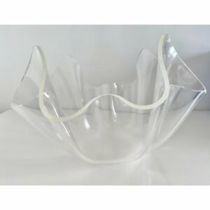 Mid-Century Modern Vintage Lucite Acrylic Small Bowl 1e54e33d-4e0a-53c9-8c03-ea4d7fbf5340.jpg This beautiful lucite bowl is made of hand-formed clear acrylic that is 1/8" thick. It is made in what is known as a handkerchief design. It is the perfect piece to display small fruit bowl centrepiece or use for serving or for decoration. Bowl,Acrylic