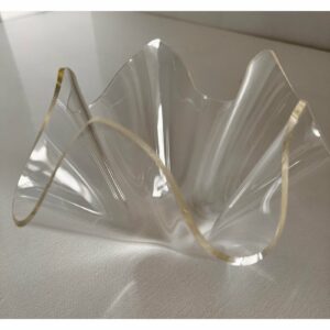 Mid-Century Modern Vintage Lucite Acrylic Small Bowl cd493a3b-9b24-556d-9b5c-4f10e0a1a6cc.jpg This beautiful lucite bowl is made of hand-formed clear acrylic that is 1/8" thick. It is made in what is known as a handkerchief design. It is the perfect piece to display small fruit bowl centrepiece or use for serving or for decoration. Bowl,Acrylic