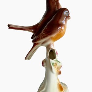 Vintage 1980's Bird Figurine Mr and Mrs English Robin, Bird Vase Clay Sketches Pasadena, California eda0eedb-e497-58be-bd09-eb4418b3b757.jpg This sculpture vase of two Robins is in beautiful condition with only one minor chip on the rear of the lower leaf. Otherwise, the paint is brilliant and it displays perfectly. Vintage