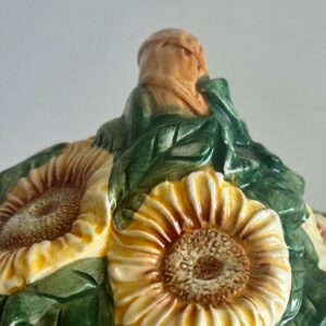 Vintage 1990s Sunflower Cookie Jar vintage-1990s-sunflower-cookie-jar-5930 This Vintage Cooks Club Ceramic Sunflower Basket Cookie Jar will be a wonderful piece to display on your counter or hutch with your Fall/Thanksgiving treats.